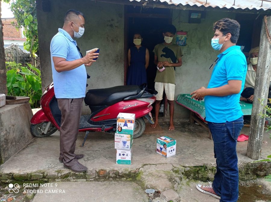 महाअभियान र कावासोती ब्वाइजको  सहकार्यमा कोरोना संक्रमितहरुलाइ स्वास्थ  सामाग्री हस्तान्तरण