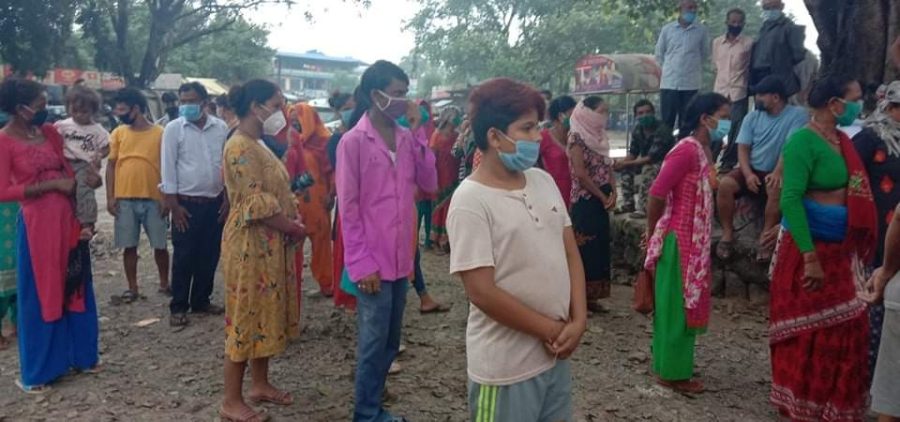 प्रभाबकारी बन्दै फुड बैंक : दोस्रो दिन  पैसठ्ठी घरपरिवार लाभान्वित